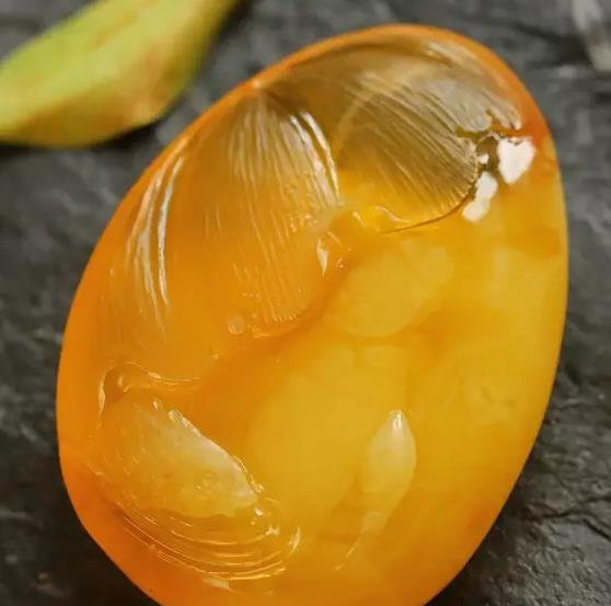 金包蜜蜡：什么是金包蜜蜡？蜜蜡网-蜜蜡鉴别-金包蜜介绍,蜜蜡网