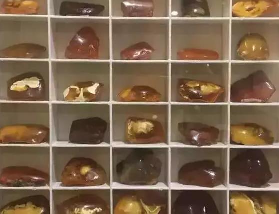 俄罗斯的加里宁格勒琥珀博物馆：琥珀蜜蜡原石藏品,蜜蜡网
