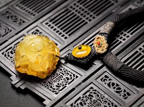 如何盘玩带皮蜜蜡？蜜蜡怎么变脏了怎么清洁？,蜜蜡网